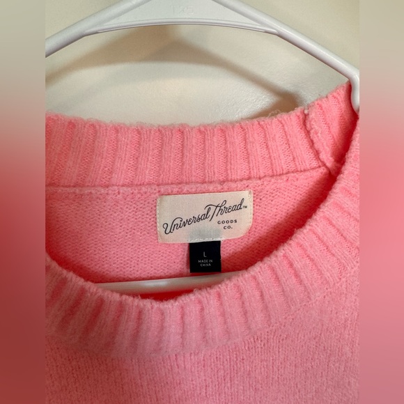 Universal Thread Women’s Bubblegum Pink Cozy Knit Crewneck Sweater - Size L - Picture 4 of 4